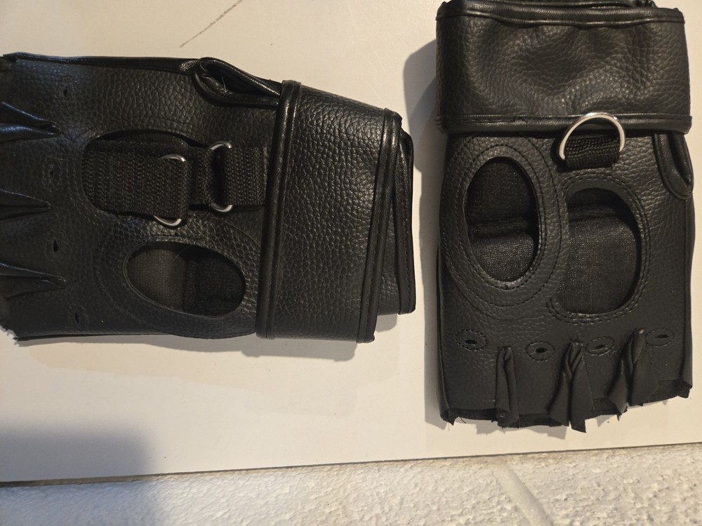 Billy Blanks PT 24/7 Workout Gloves