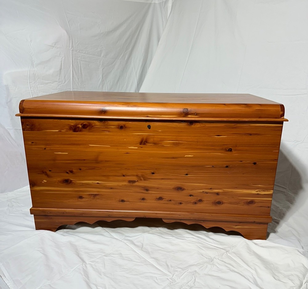 Jumbo Waterfall Cedar Chest
