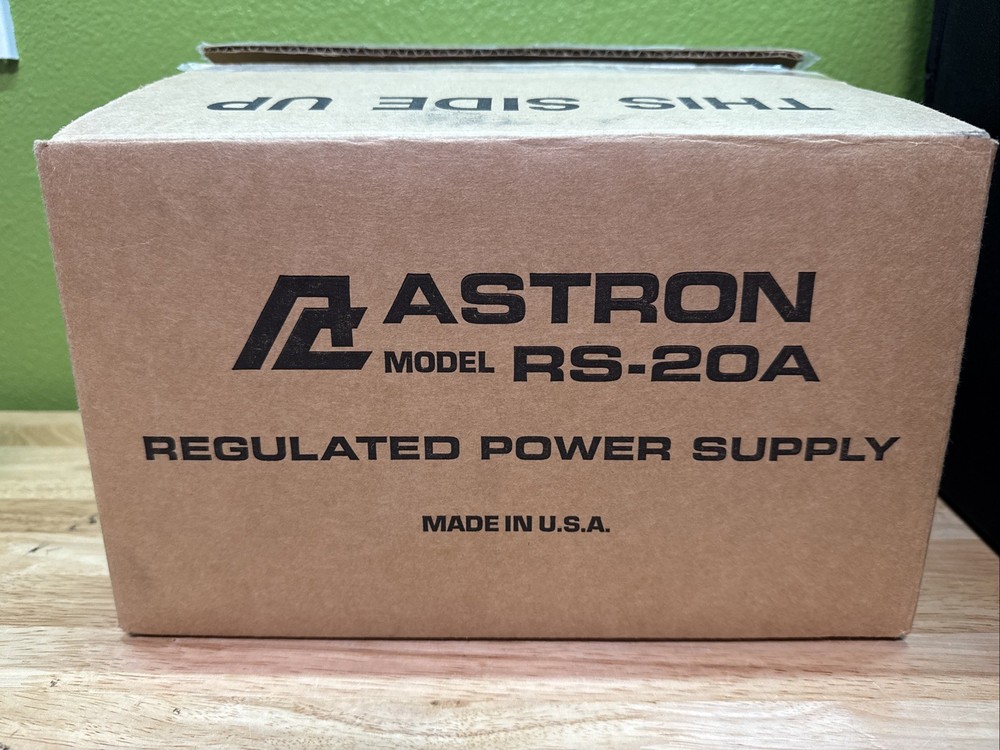 ASTRON RS-20A Linear AC-DC Power Supply, 13.8VDC, 20A Max 16A Continuous