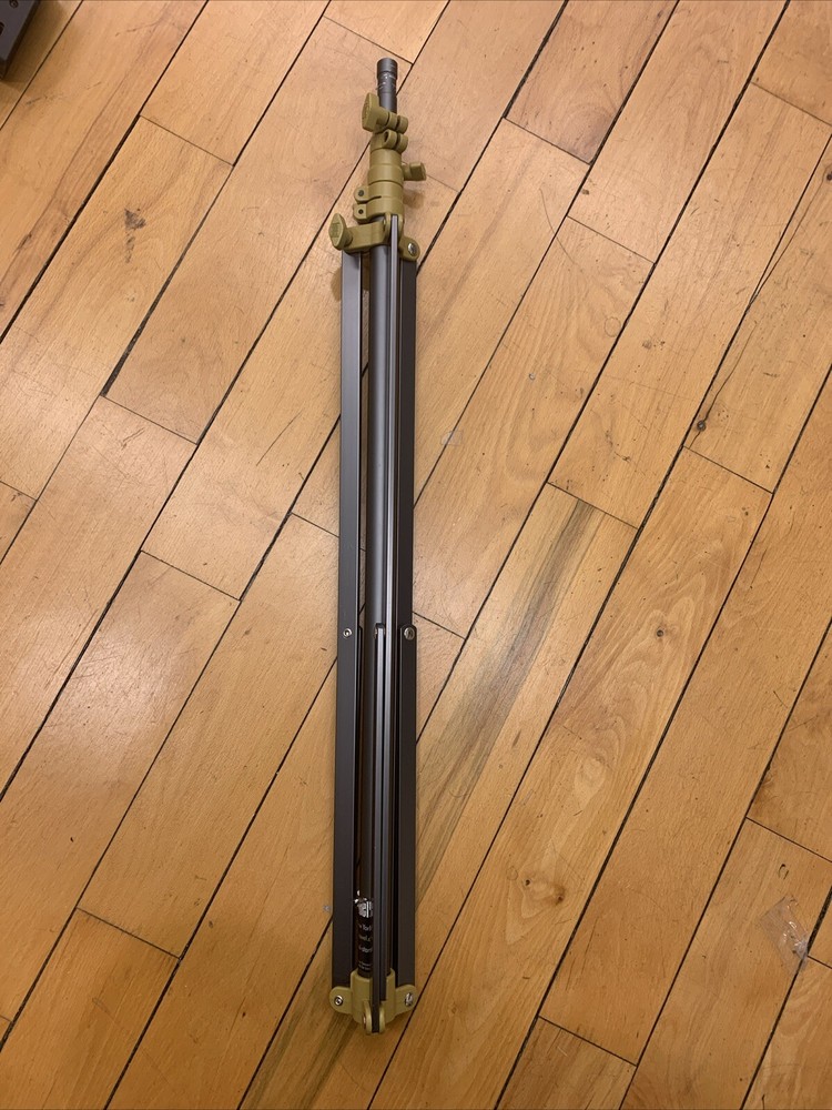 Lowel Omni-stand