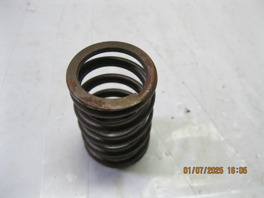 2 Engine Valve Springs Clevite 24-839 (2 pack)