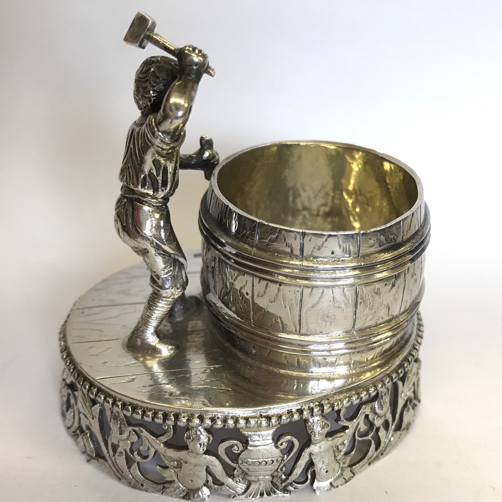 Fine Antique Solid Silver Salt Novelty Blacksmith Barrel Wolf & Knoll 1904 Hanau