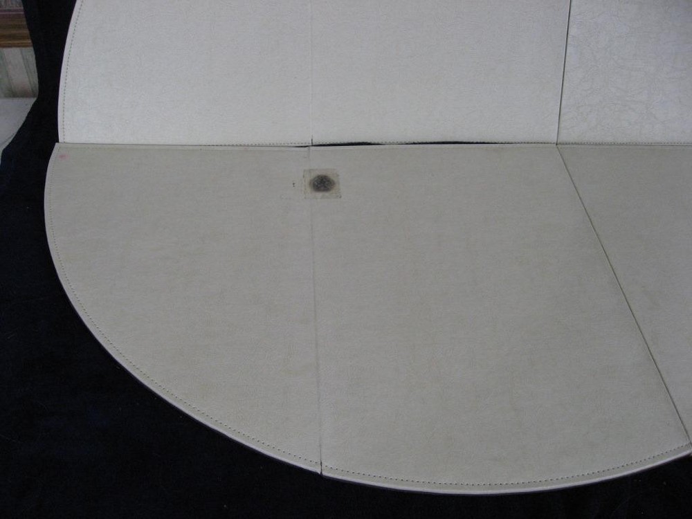 Broyhill Brasilia Round Dining Table Protector Pad