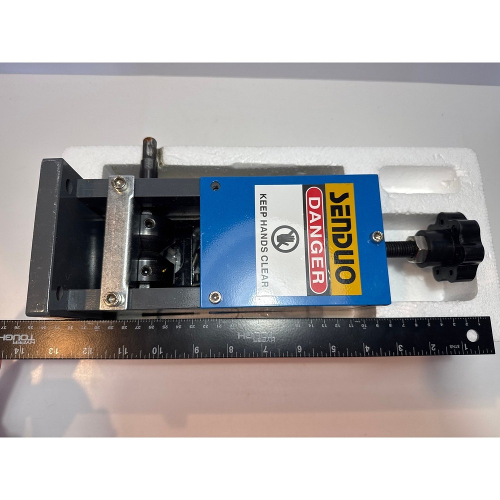 Senduo Manual Wire Stripper Machine