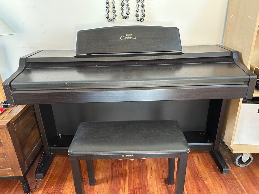 Yamaha Clavinova CLP-840