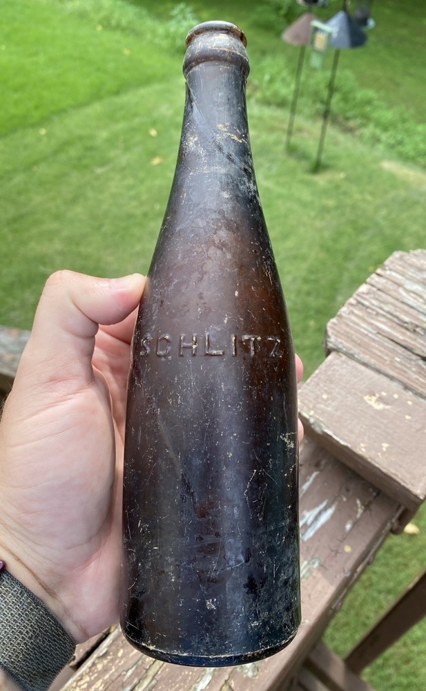 Schlitz Milwaukee WI Beer Bottle