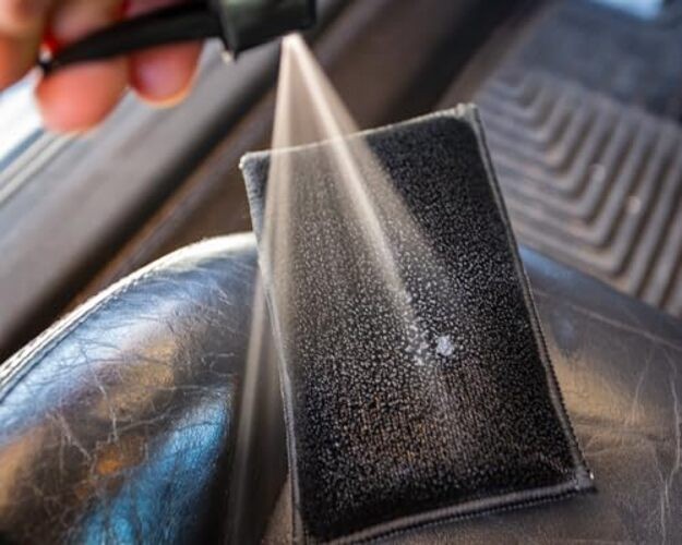 Double-Sided Scrub Pad, Interior Car Cleaning, Effective on Dashboards, Center