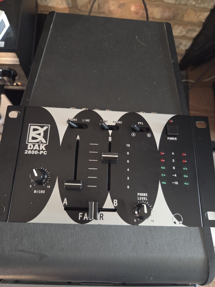 Dak 2800-PC Fader Pre-Amplifier Interface Mixer - USED Work