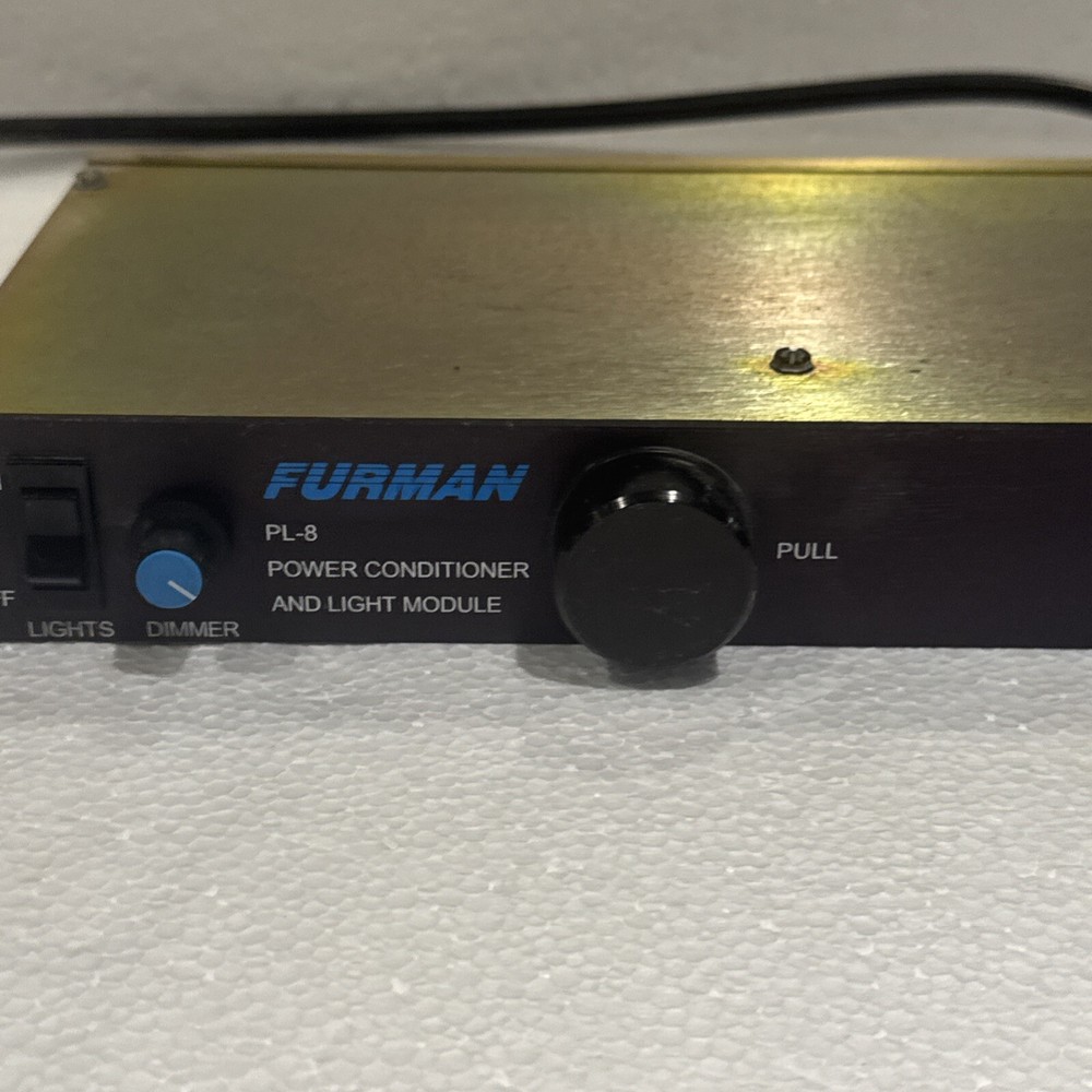 Furman PL-8 Series II Linear Filtering Power Conditioner and Light Modules
