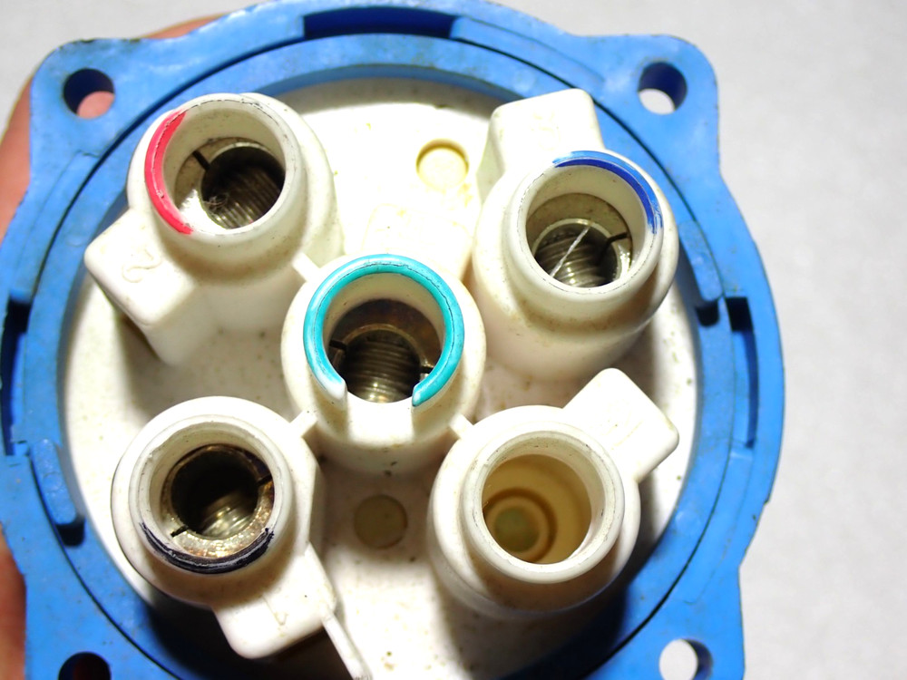 MELTRIC DS6A RECEPTACLE USED