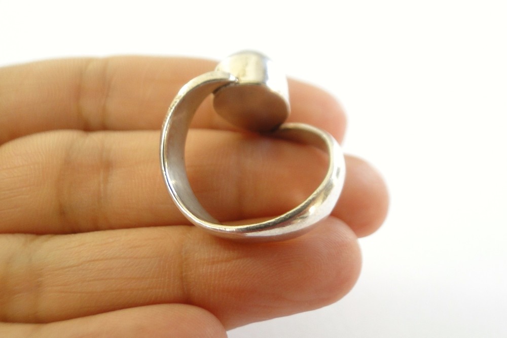 Moonstone Solitaire 925 Sterling Silver Ring Size 6