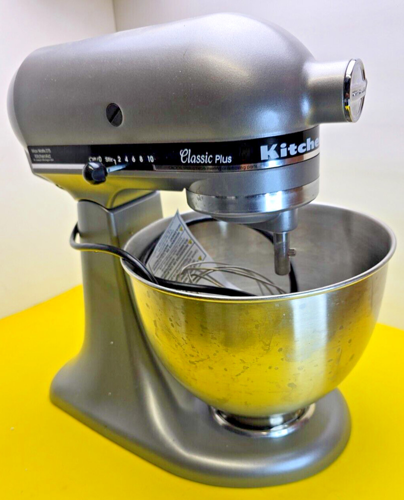 KitchenAid Deluxe 4.5 Quart Standalone Tilt-Head Stand Mixer Silver
