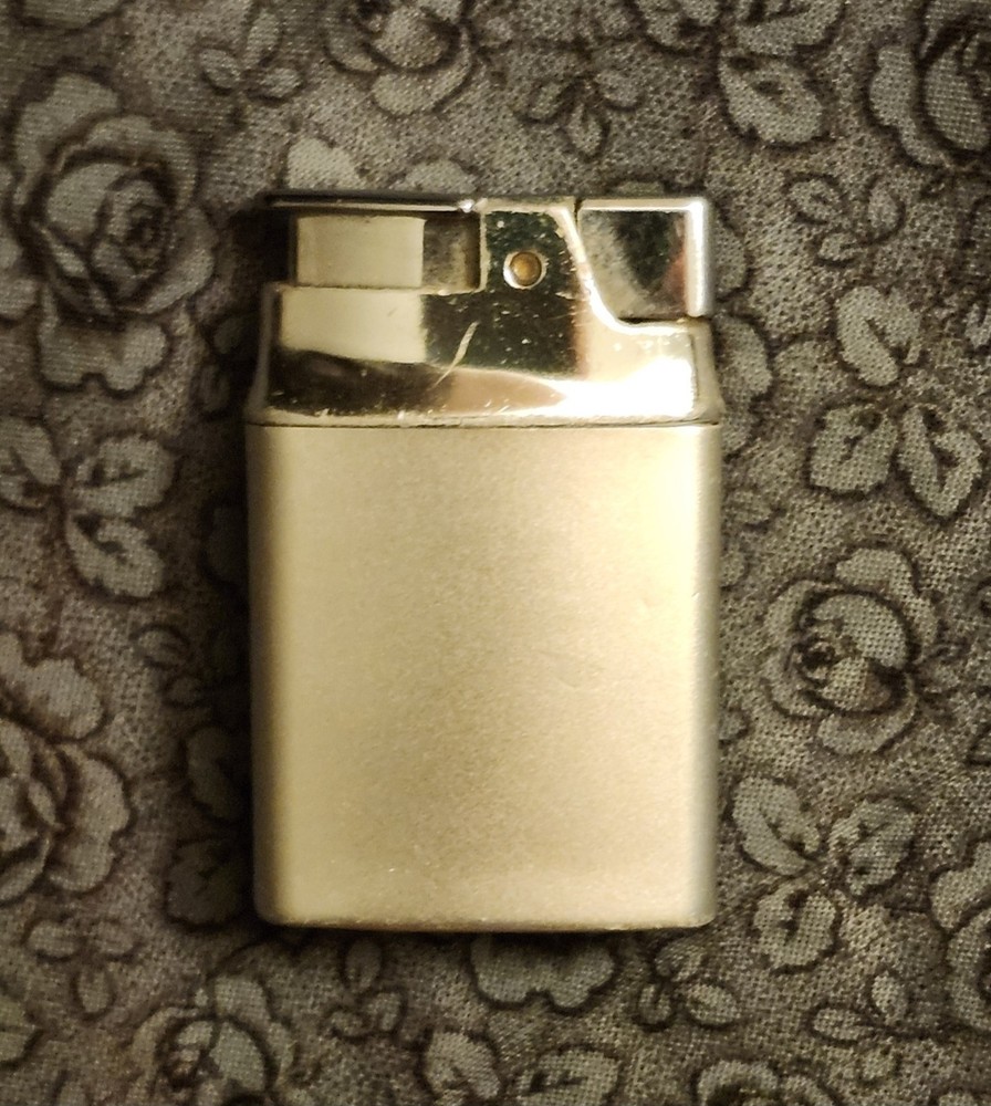 Vintage Ronson Brushed Aluminum & Chrome Automatic Lighter