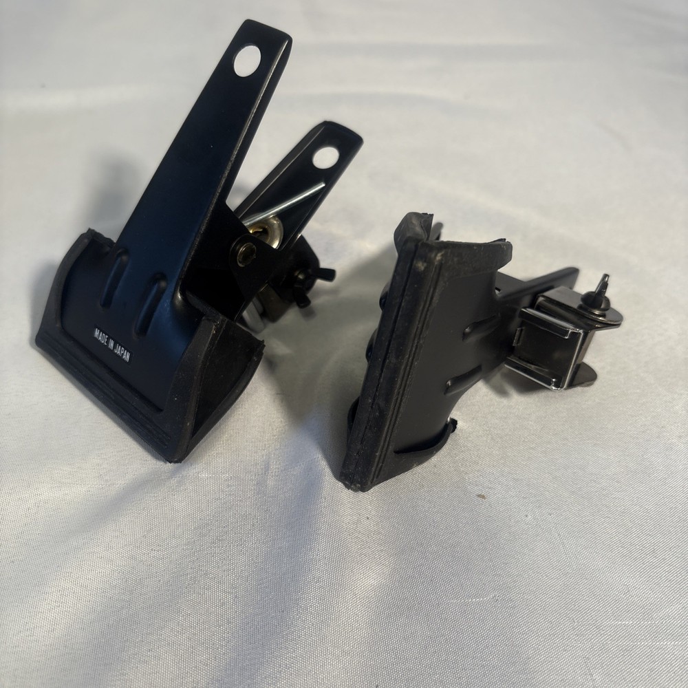 Hot Shoe Studio Light Flash Clamps Tripod Clamp Bracket (2)