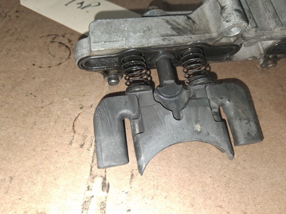 Polaris Exhaust Valve Assembly 2207894