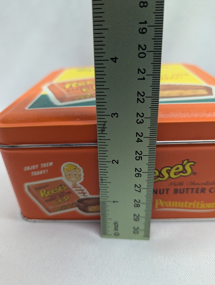 Reese's Peanut Butter Cup "Peanutritious Tin" Hershey's Millennium #3 1997 EMPTY