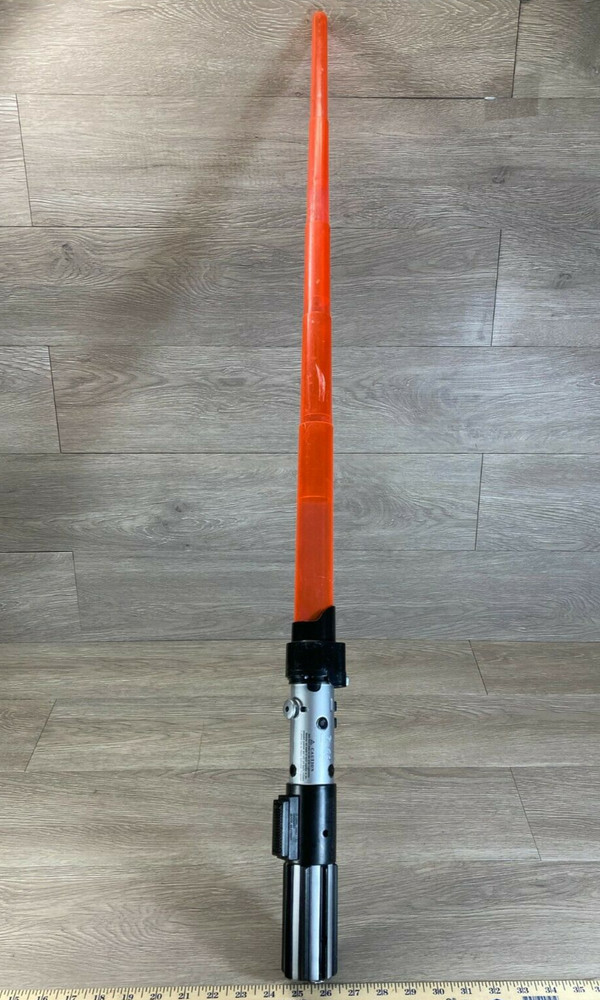Hasbro Star Wars 2002 Darth Vader Electronic Lightsaber TESTED WORKS