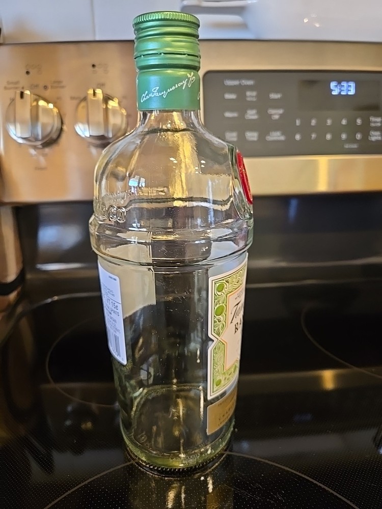 Tanqueray Rangpur Lime Gin Bottle EMPTY 750ml w/ Lid