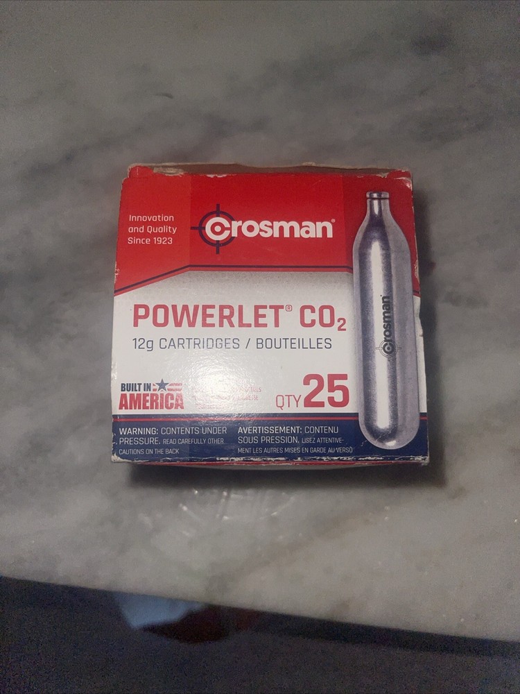 BB Pistol co2, Barely Used, 0.20g 6mm.