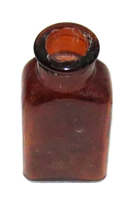 Vintage 3 inch Rectangular 18 C3S Amber Bottle