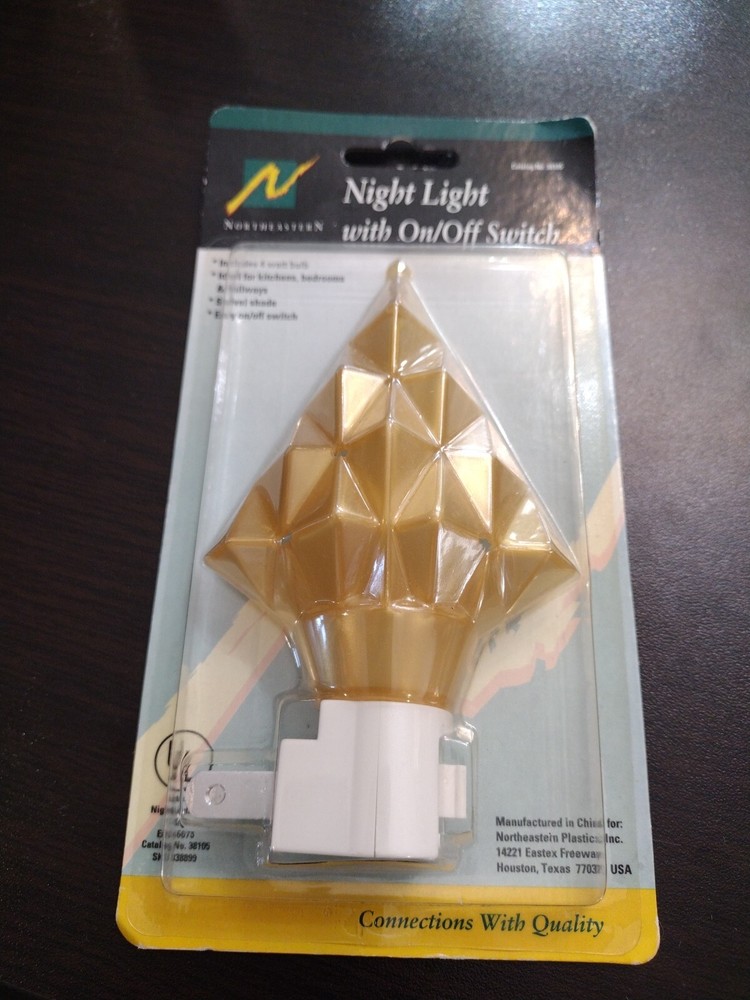 Christmas Tree Night Light with On/Off Switch 4 Watt Bulb Included