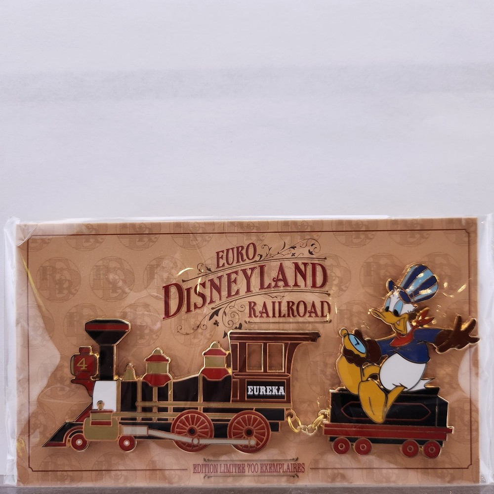 Donald Duck Disneyland Paris Train Pin