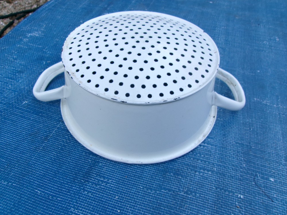 Enamelware Colander, Rounded Base, Handles, 9"wide x 4"tall, Few Chips