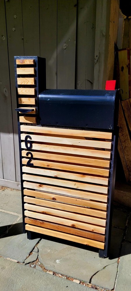 Modern Cedar Mailbox Post, Multi-Slatted FREE SHIPPING