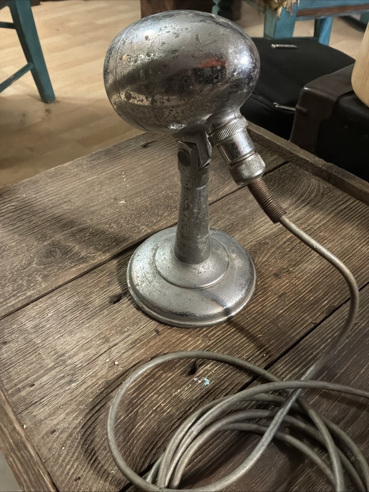 1940's American Microphone Co D5T Microphone, original, working, w/cable & stand