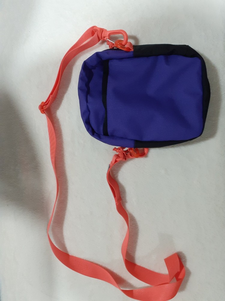 The North Face unisex small bag