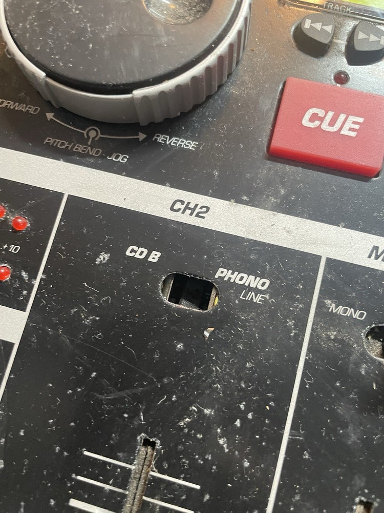 Numark CD Mix 1 Professional CD Mixing Console Turns On *read* Damaged