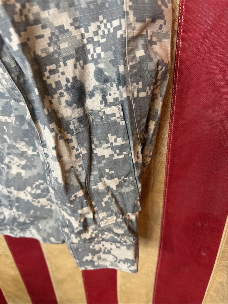 Medium Regular - Army Combat Uniform ACU Combat Top Coat UCP B804