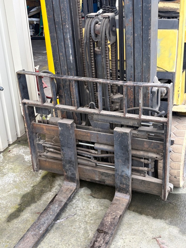 HYSTER MODEL E45XM-27 4,500LB ELECTRIC FORKLIFT