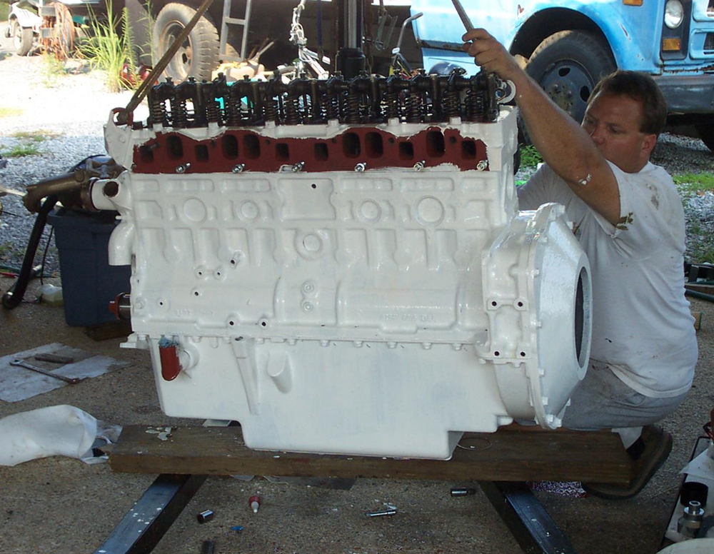Valve Cover White Caliper Engine Enamel Paint +Primer Rust Resistant Coating 2PK