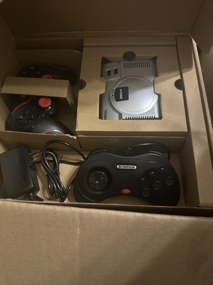 Sigma Retroengine 4-core 32GB Deluxe Edition Video Game Console - NEW