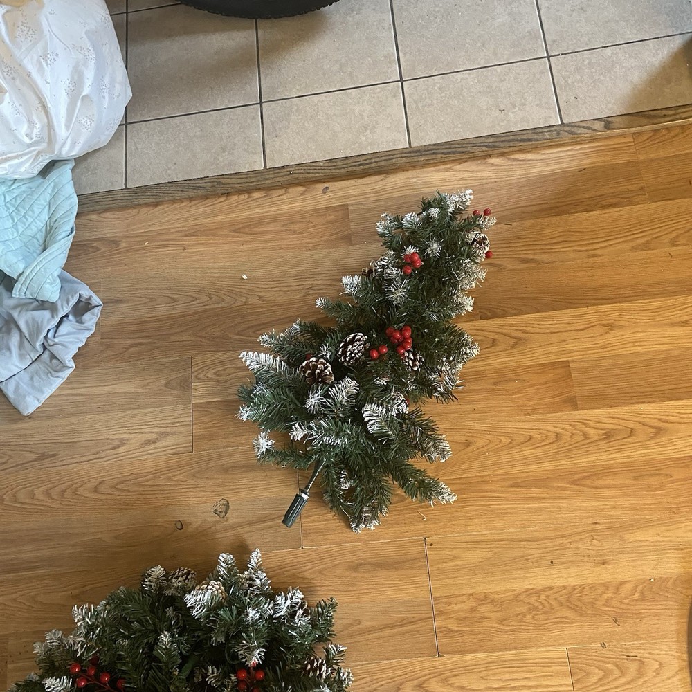 LED Christmas Tree-Built In Lights