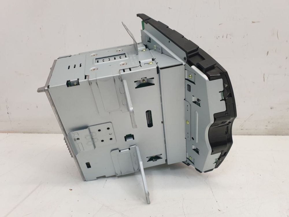 Radio/Navigation System Combination This Radio Needs A CODE, CODE Not