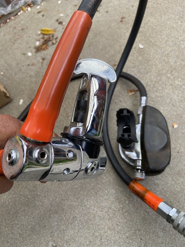 VINTAGE SCUBAPRO REGULATOR - Untested