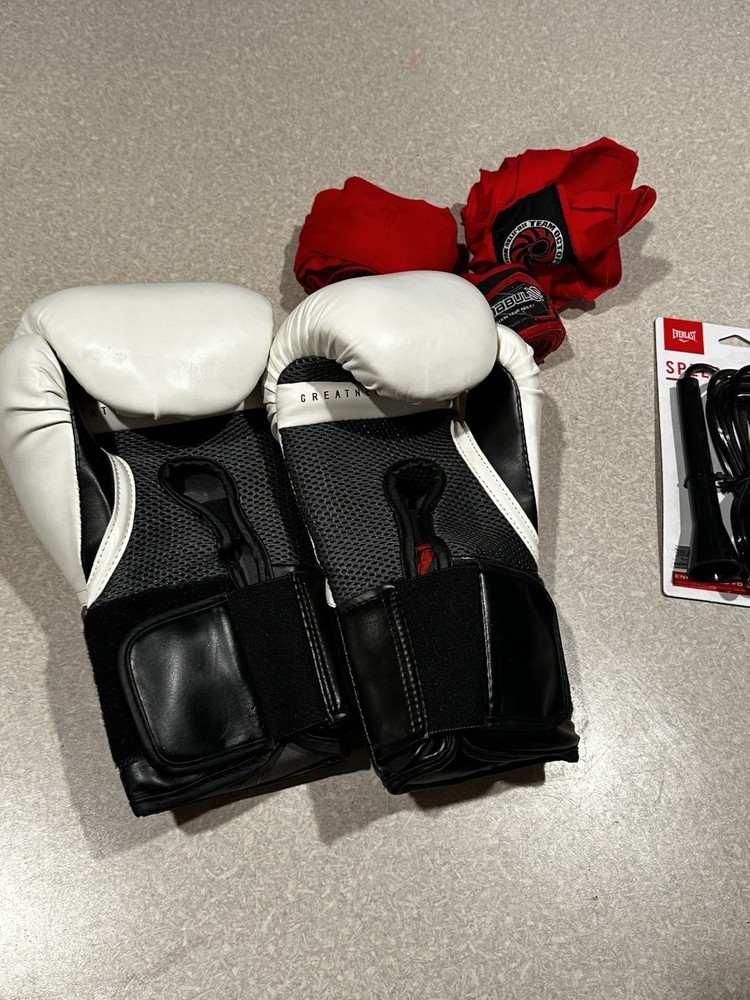 Everlast Elite 12oz Boxing Gloves + Hand Wraps + Speed Rope Training Bundle