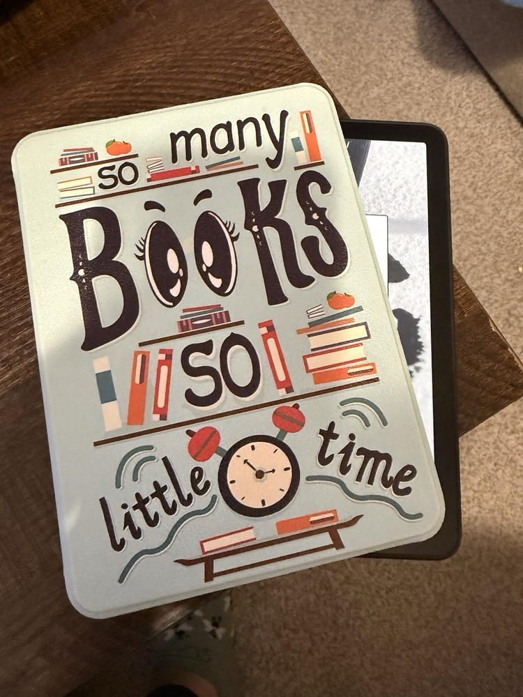 Amazon Kindle Paperwhite 7in 16GB eBook Reader Black with Bundle Cases