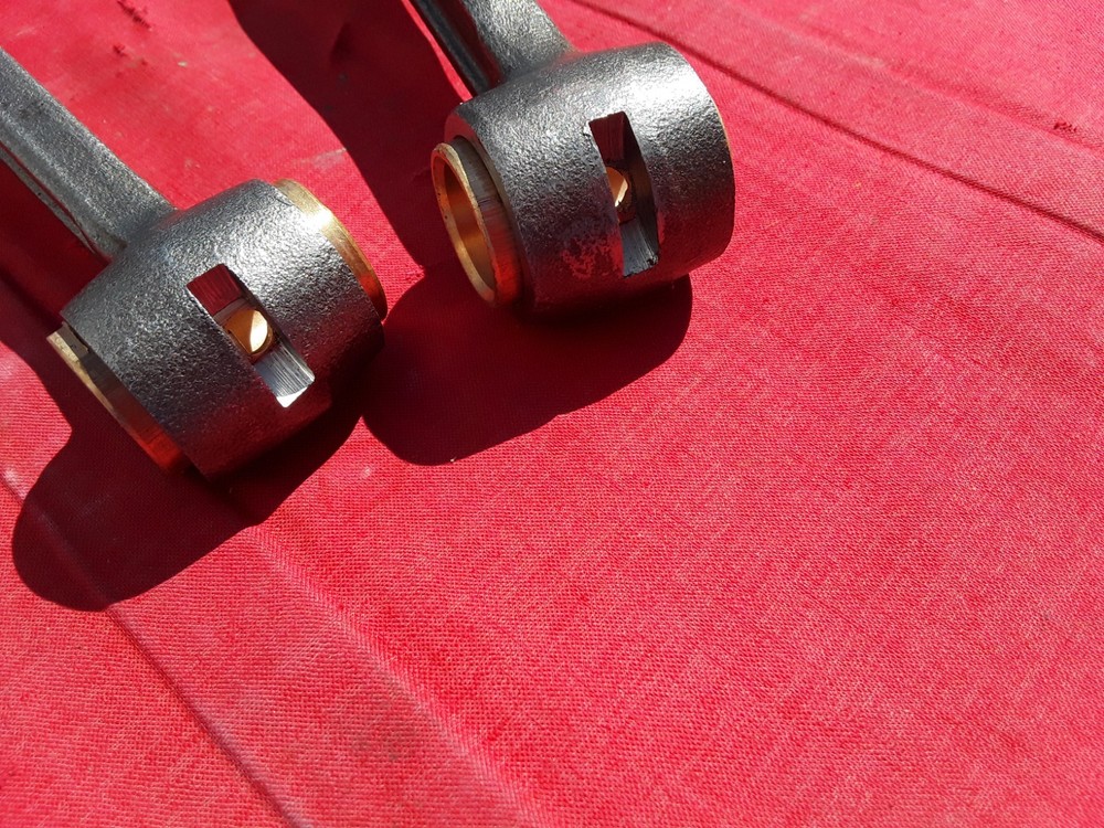 Indian Cheif connecting rods