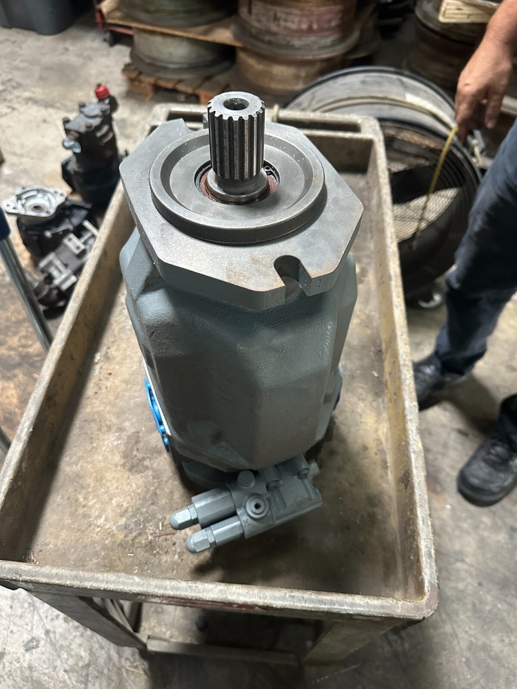 224-4432 Metaris Hydraulic Pump