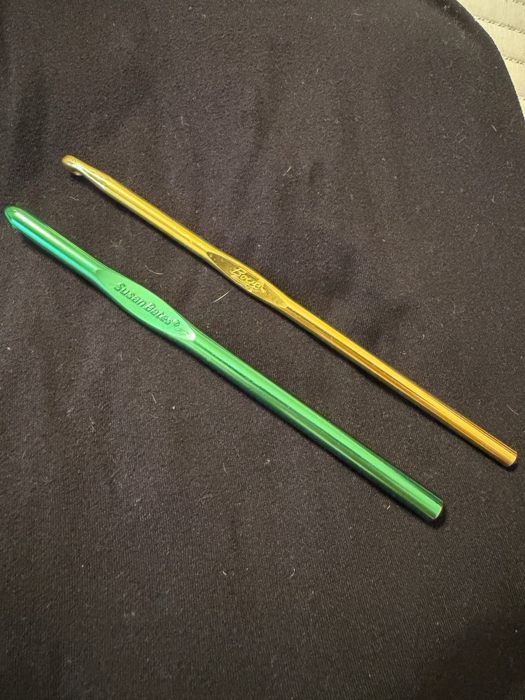 2 Pack Of Crochet Hooks