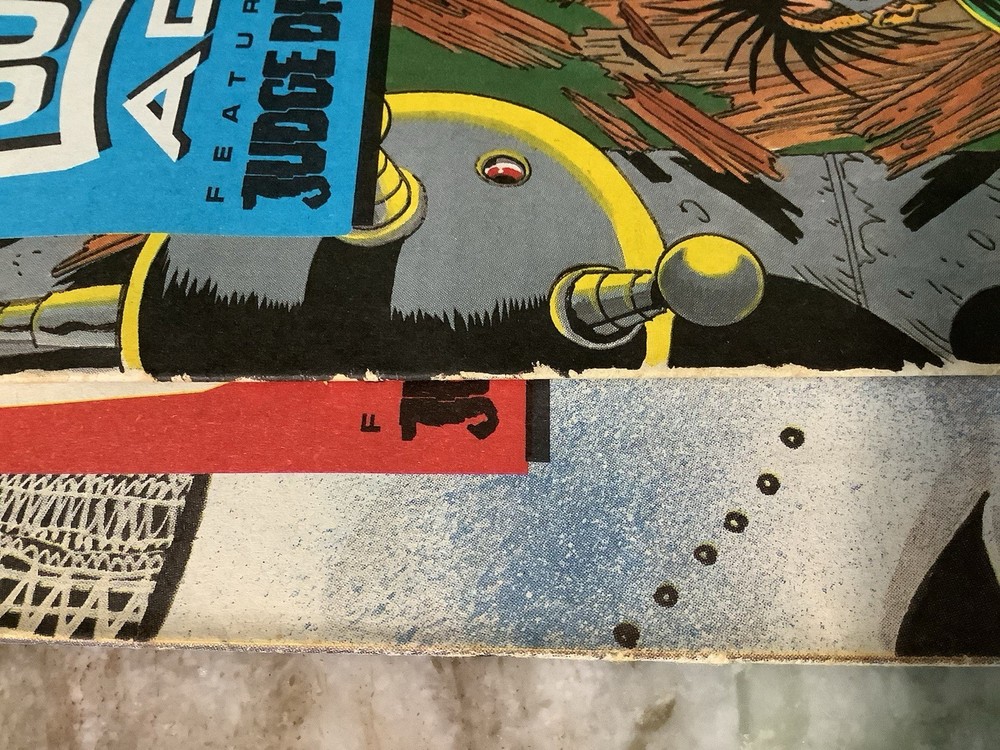 2000 A.D. Featuring Judge UK Program573 & 576 Comic Magazine 1988