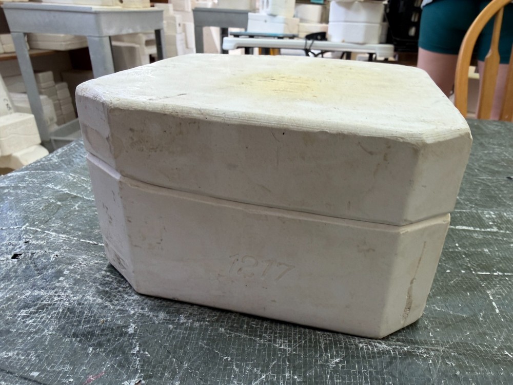 VINTAGE DUNCAN CERAMIC MOLD #DM-1217 CAT FRAME