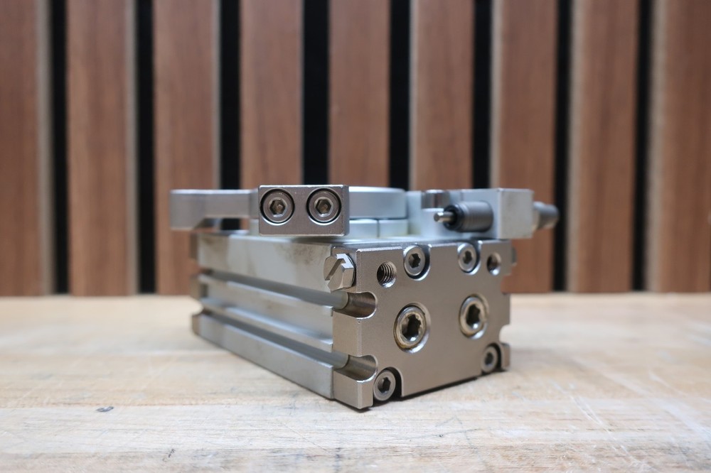 SMC MSQB10L3 | Rotary Table Max Press. 1.0MPa