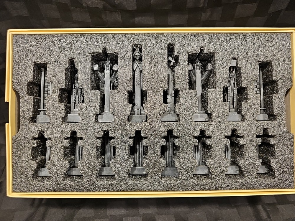 Frank Lloyd Wright Midway Gardens Chess Set* Please Read Details*