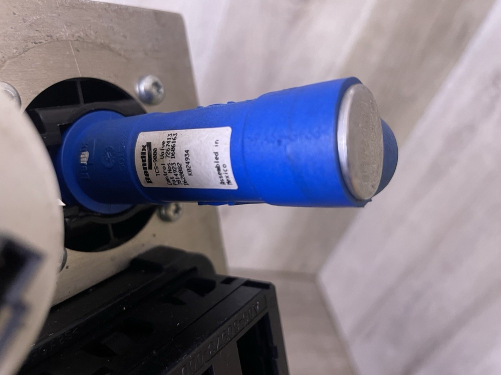 FREIGHTLINER CASCADIA SWITCH GAUGE PANEL OEM