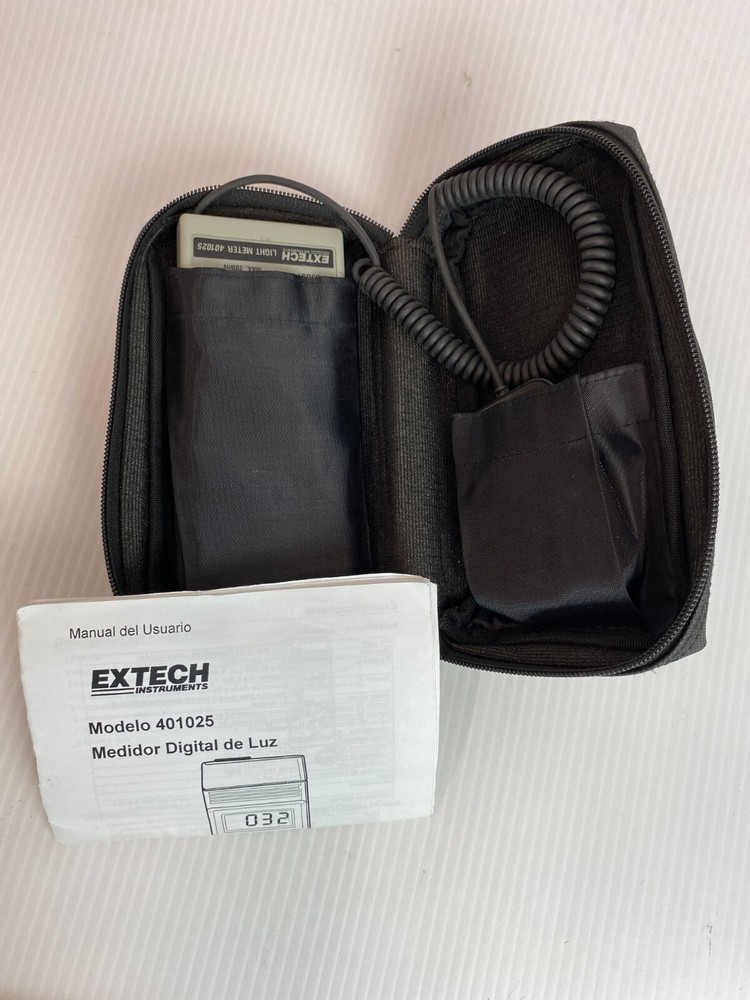 Extech Instruments Digital Light Meter 401025