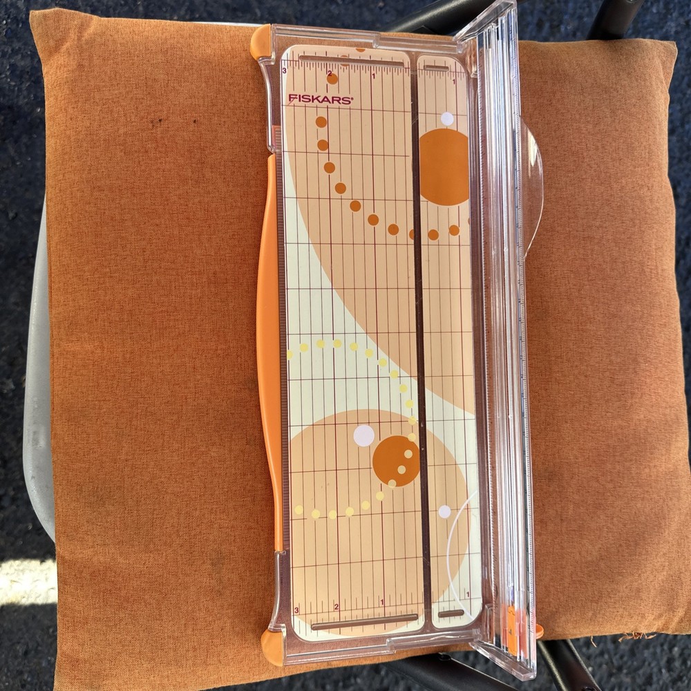 Fiskars Portable Cutting Board Tabletop 12”